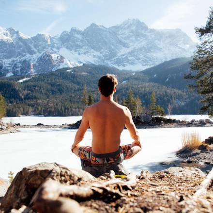 Finden Sie Ihre Balance: Exklusives Wellness-Retreat am Eibsee im Februar 2025 Symbolfoto