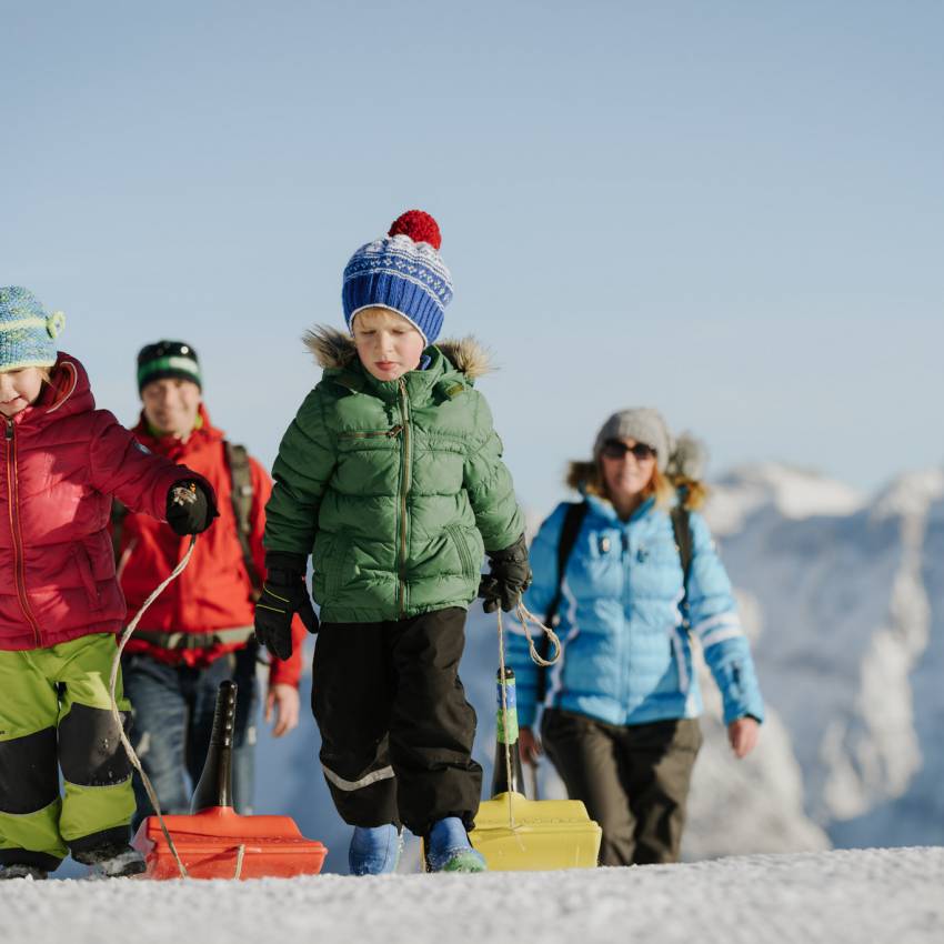 Hiking in all seasons: ... and we have bikes too! - Hotel Eibsee